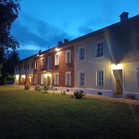 Guest House La Carolina Tigliole Eksteriør billede